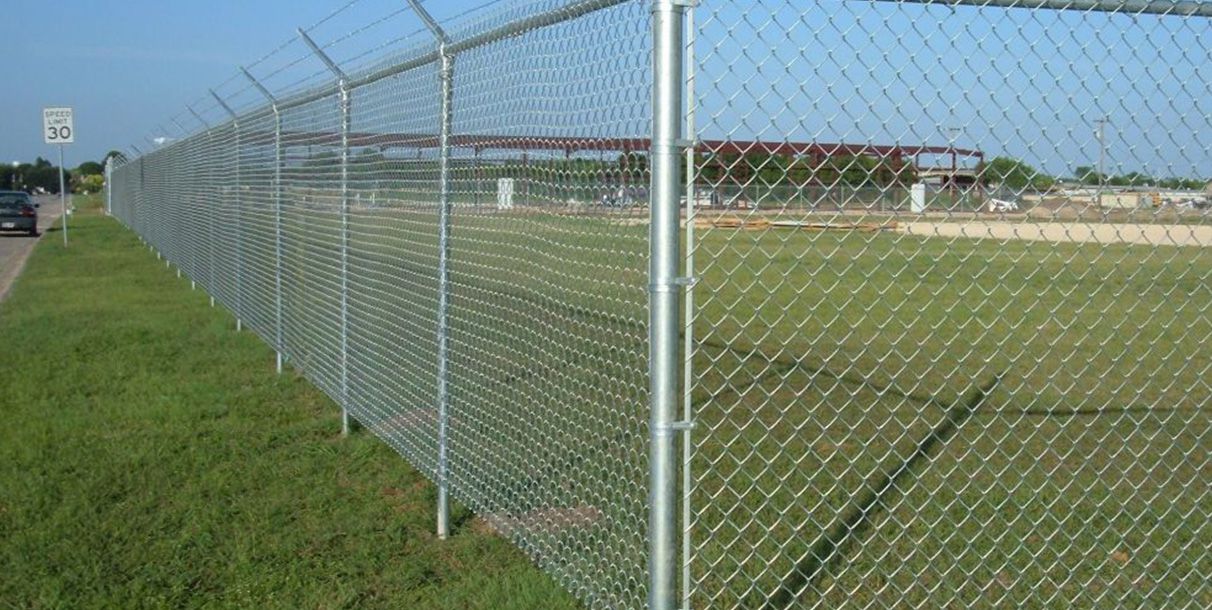 Application of Chain Link Fencing in a Residential Community  Background